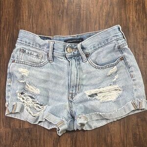 Aeropostale size 2 Women's Light Blue Denim Shorts